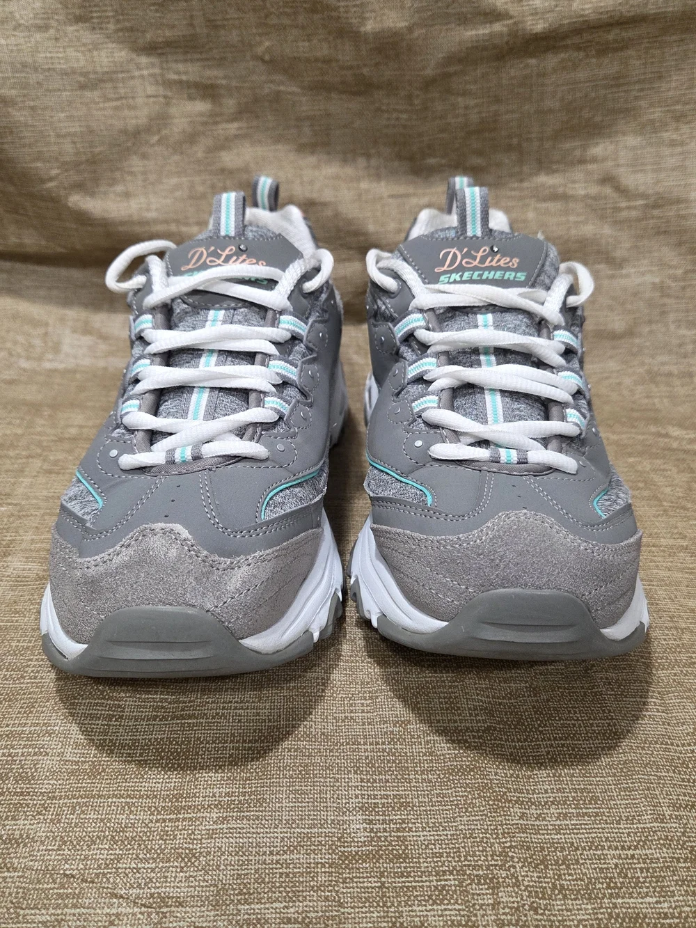 Skechers D'Lites Sparkling Rain sneakers in Gray Womens 9.5 - Picture 5 of 10